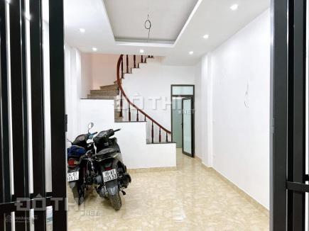 Chính chủ cần bán gấp tòa nhà căn hộ phố Nguyễn Khánh Toàn 90 m2 x 5 t 17 p giá 11,8 tỷ