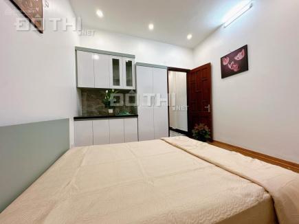 Chính chủ cần bán gấp tòa nhà căn hộ phố Nguyễn Khánh Toàn 90 m2 x 5 t 17 p giá 11,8 tỷ