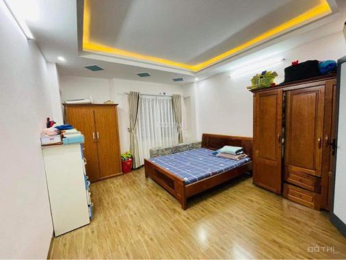 Bán nhà ngõ 35 Hoa Bằng, Yên Hòa, Cầu Giấy 35m2 xây 5 tầng, cách đường ô tô 10m giá 4.95 tỷ