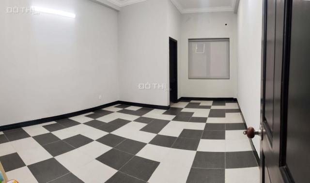 Phòng 25m2 Cộng hòa P12 Tân Bình hẻm xe hơi sạch mới rẻ bao điện nước