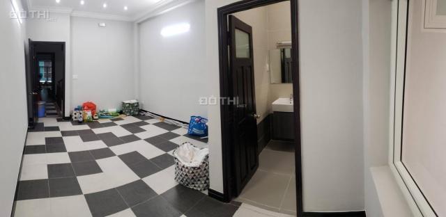Phòng 25m2 Cộng hòa P12 Tân Bình hẻm xe hơi sạch mới rẻ bao điện nước