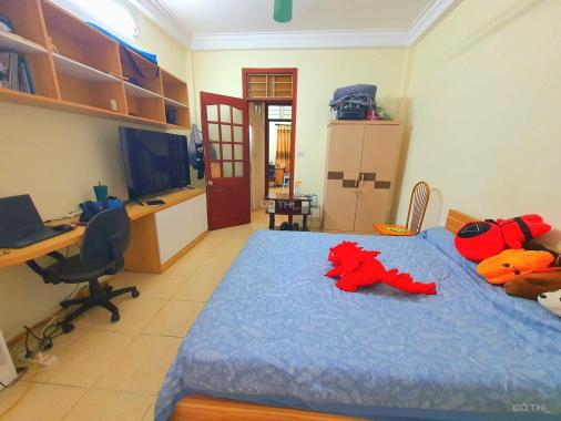 Bán nhà Lạc Long Quân 49m2 4 tầng 4.9 tỷ - lô góc - 3 thoáng