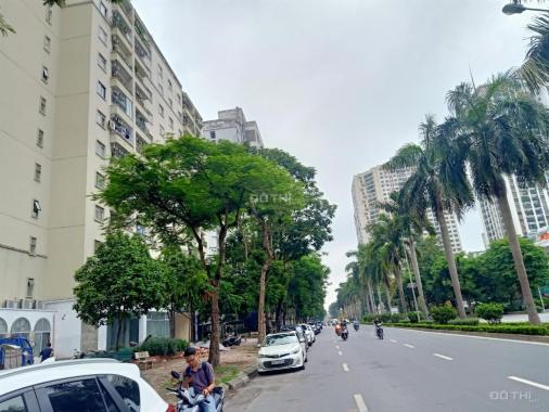 Bán căn hộ Khu ĐTM Mỹ Đình II 68m2 2PN full nội thất, giá 2,1 tỷ