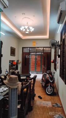 Đầu tư ngay phố Nguyễn Văn Tuyết 48m2 5 tầng giá 7.5 tỷ ô tô vào, ngõ thông, kinh doanh