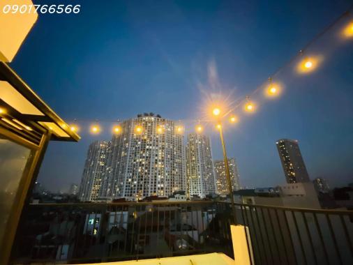 Siêu Phẩm, Mặt Hồ Cự Lộc, Hàng Xóm Royal city, 100m x 8T, Mt 6m, Giá  2xtỷ.