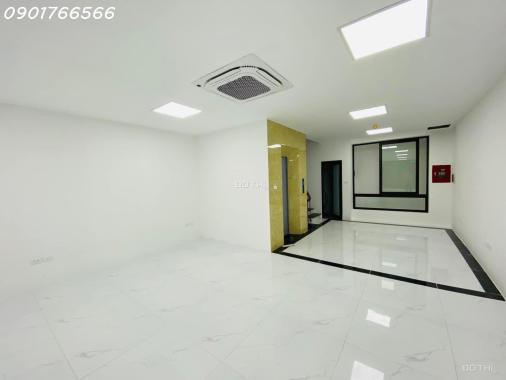 Siêu Phẩm, Mặt Hồ Cự Lộc, Hàng Xóm Royal city, 100m x 8T, Mt 6m, Giá  2xtỷ.