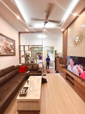 Cần bán nhà Ngã Tư Sở - Khương Trung 50m² 4 tầng, giá 4 tỷ có nhà ở luôn, rẻ, đẹp quận Thanh Xuân.