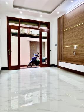 Lê Thanh Nghị, Hai Bà Trưng, 45m2, 5T, lô góc, oto, nhà cần bán nhanh