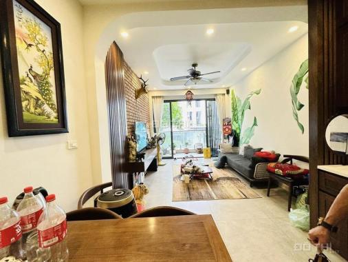 Đống Đa, ngõ to hơn phố, sát hồ Hoàng Cầu, 5 tầng, 2 thoáng, tầng 1 cho thuê 260 triệu/năm