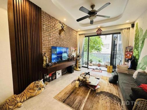 Đống Đa, ngõ to hơn phố, sát hồ Hoàng Cầu, 5 tầng, 2 thoáng, tầng 1 cho thuê 260 triệu/năm