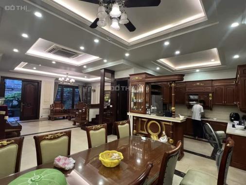 Bán biệt thự Bắc Linh Đàm, DT 250m2 x 4 tầng, mặt tiền 13m, giá rẻ nhất quận