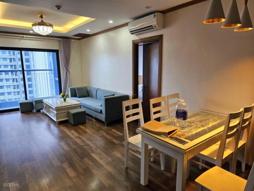 Cho thuê căn hộ chung cư Goldmark City, 107m2, 3PN, nội thất thiết kế đẹp (đang trống - ảnh thật)