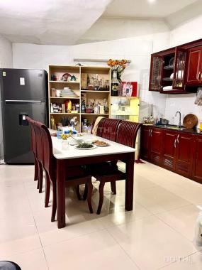 Cần bán gấp nhà 54m2 giá 5.4 tỷ có thương lượng đê la thành