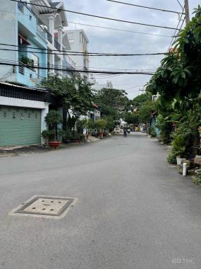 Bán dãy nhà trọ đường 20 Hiệp Bình Chánh, ngang 7,5m, xây dựng 3 lầu, giá 10.4tỷ, có 8 phòng trọ