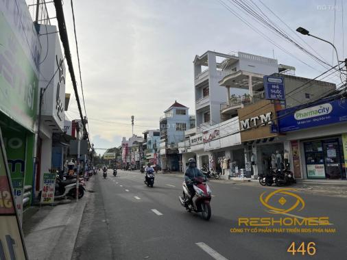 Nhà bán mặt tiền đường Phạm Văn Thuận, 1500m2 ngang 12m đang cho thuê ổn định gần 2 tỷ/năm