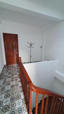 Bán nhà ngõ Đê La Thành, Đống Đa DT40m2x5 tầng, 6PN rộng, ngõ rộng gần phố giá 5,4 tỷ