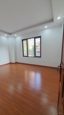 Bán nhà mặt ngõ 318 Đê La Thành, Đống Đa DT48m2x5 tầng mới, mỗi tầng 1PN. giá 4.4 tỷ