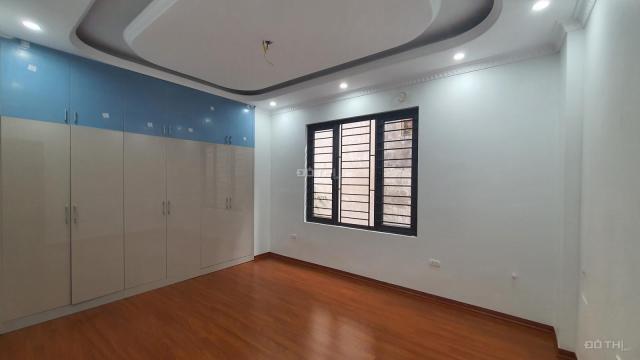 Bán nhà mặt ngõ 318 Đê La Thành, Đống Đa DT48m2x5 tầng mới, mỗi tầng 1PN. giá 4.4 tỷ