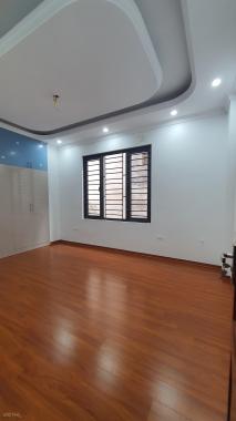 Bán nhà mặt ngõ 318 Đê La Thành, Đống Đa DT48m2x5 tầng mới, mỗi tầng 1PN. giá 4.4 tỷ