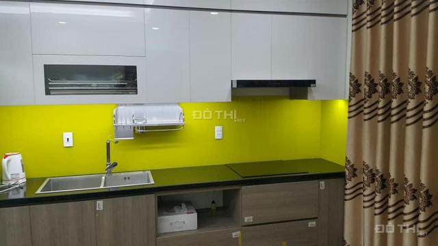 Cần cho thuê gấp Căn hộ Chung cư  Central Field 219 Trung Kính, giá 11.5tr/tháng, hướng Đông Nam