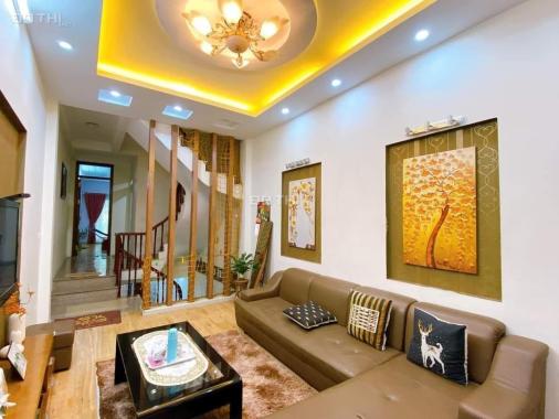 Rẻ nhất khu vực Phùng Hưng Hà Đông, 35m2 4T, nhà đẹp, phân lô, ô tô đỗ cửa