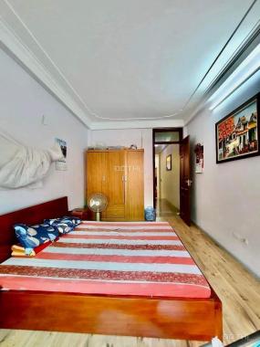 Rẻ nhất khu vực Phùng Hưng Hà Đông, 35m2 4T, nhà đẹp, phân lô, ô tô đỗ cửa