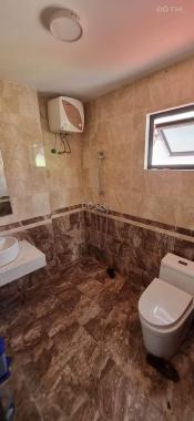 Lô góc 38m2 gần phố Trần Cung cần bán gấp