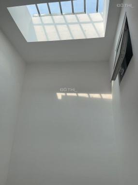 Cần bán nhà mặt tiền phường Bình An Quận 2 diện tích 40m2 nhỉnh 5 tỷ 3 tầng