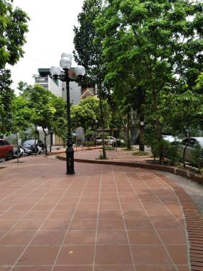 Cần bán nhà TĐC Tu Hoàng, 40m2, 5t view vườn hoa. Giá 6, x tỷ