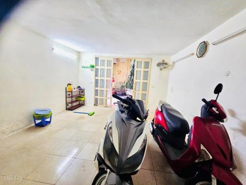 Hoàng Ngọc Phách Phân lô ô tô tránh - kinh doanh - 2 mặt thoáng - 28m x 5 tầng 4.95 tỷ - 0986073333