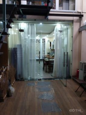 Bán nhà phố Lê Văn Hưu, kiểu biệt thự liền kề, 87.2m2 giá 26 tỷ - 0988125798