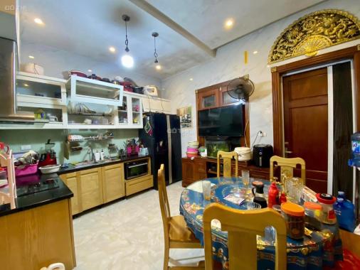 Bán nhà riêng tại phường Thượng Thanh, Long Biên, Hà Nội diện tích 65m2 giá 11.5 tỷ