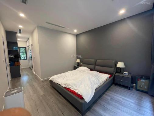 Đại La, Hai Bà Trưng, nhà đập hộp, gần phố, mặt tiền rộng, 50m2, 5 tầng, chỉ 5 tỉ 4