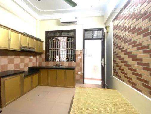 Cho thuê phòng trọ 25m2 full đồ, giờ tự do, không chung chủ tại Đỗ Nhuận 3tr. LH 0988823826