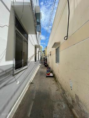 Bán nhà trệt lửng hẻm nhánh 15 Hoàng Văn Thụ giá siêu rẻ chỉ 1 tỷ 190 triệu. Sổ hồng