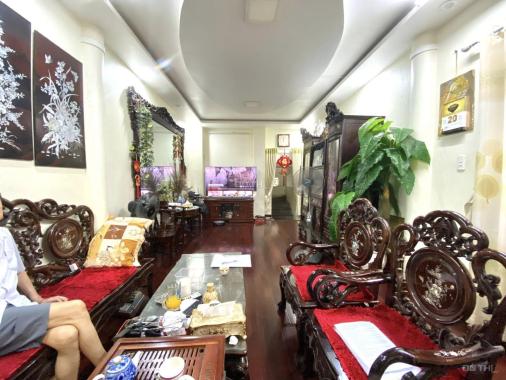 Giảng viên bán căn Xuân Thủy để mua nhà to, 37m2 gần phố giá nhỉnh 4 tỷ 5