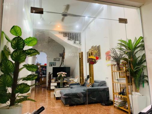 Bán nhà 5 tầng 3 ngủ 3 bước lên ô tô - Yên Xá - Thanh Trì giá 3tỷ (TL mạnh)