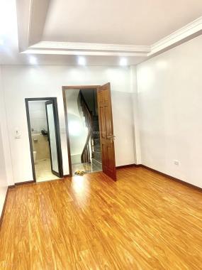 Bán nhà 5 tầng 3 ngủ 3 bước lên ô tô - Yên Xá - Thanh Trì giá 3tỷ (TL mạnh)