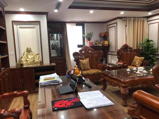 Cho thuê căn hộ Central Field, 219 trung kính làm văn phòng, dt 150m2, đủ đồ văn phòng