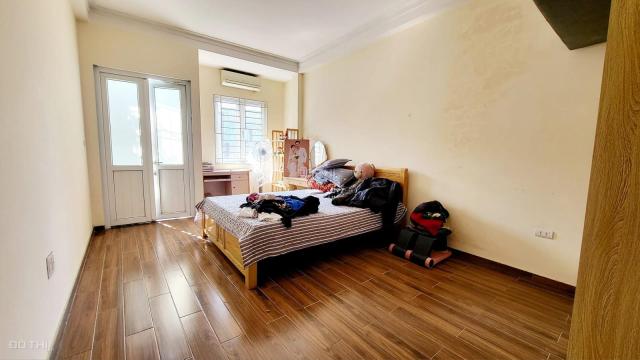 Bán Nhà Đặng Văn Ngữ - Quận Đống Đa. Lô Góc, Ngõ Thông, 41m x5 tầng. 4m
