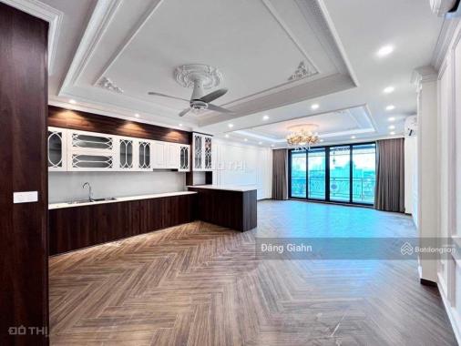 Chính chủ cần bán nhà mặt phố Trần Bình Hồ Tùng Mậu Mai Dịch Cầu Giấy dt 82 m2 giá 3 xxx tỷ