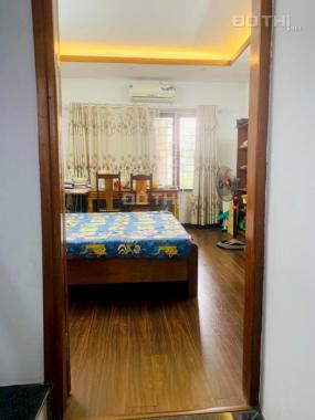 Bán nhà Kim Đồng-Tân Mai, 35m2, 5 tầng, mới, ngõ ba gác tránh xe máy, ô tô gần. Giá 3,3 tỷ