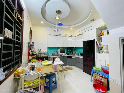 Bán nhà riêng tại Đường 11, Phường Tăng Nhơn Phú B, Quận 9, Hồ Chí Minh diện tích 100m2 giá 8.2 Tỷ