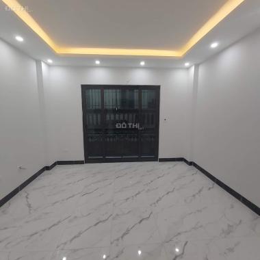 Ga ra ô tô 5 m ra ô tô tránh, 37m Hữu lê Hữu Hòa Thanh Trì nhỉnh 4 tỷ