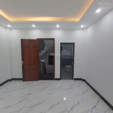 Ga ra ô tô 5 m ra ô tô tránh, 37m Hữu lê Hữu Hòa Thanh Trì nhỉnh 4 tỷ