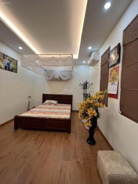 Bán Nhà Chùa Bộc Quận Đống Đa. Tặng nội thất, Gần Phố. 44m x4 Tầng.Mt 4,3m