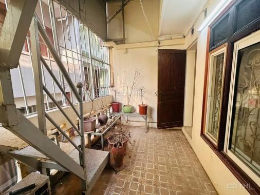 Nhà Đẹp Giá Rẻ Ngõ 68 Cầu Giấy- 26m2, 5 tầng, mặt tiền 3.8m. Giá chào nhỉnh 3 tỷ. Ở Ngay