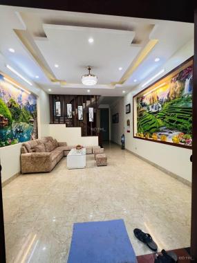 HIẾM NHỈNH 2.5 TỶ TÍ 31M2 5 TẦNG NGAY BÀ TRIỆU TRƯỜNG LÊ LỢI HÀ ĐÔNG