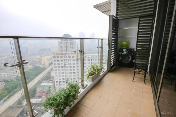 Cho thuê căn hộ chung cư Indochina IPH Xuân Thủy, dt 145m2, 3PN, 2WC, full đồ đẹp