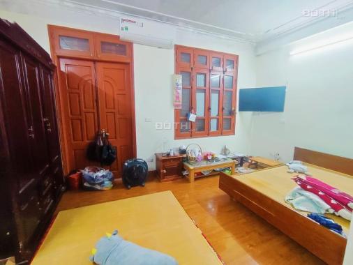 Bán nhà 5 tầng lô góc 3 mặt thoáng nở hậu Phố Thịnh Quang giá 4,55 tỷ